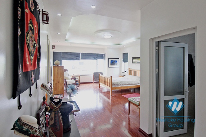 Modern house for rent with garden & swimming pool in Tay Ho, Hanoi